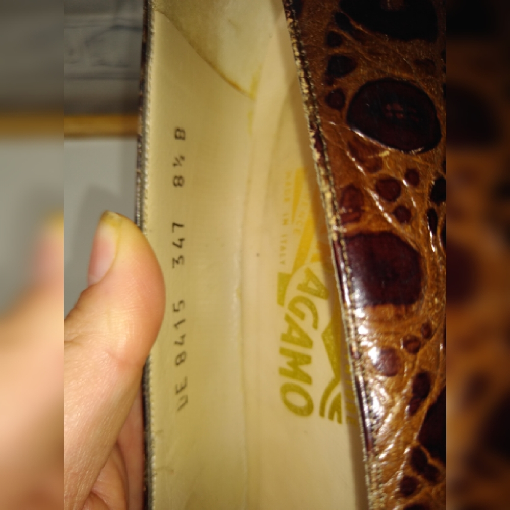 Salvatore Ferragamo cocodrile print pumps sz 8.5 - Picture 5 of 8